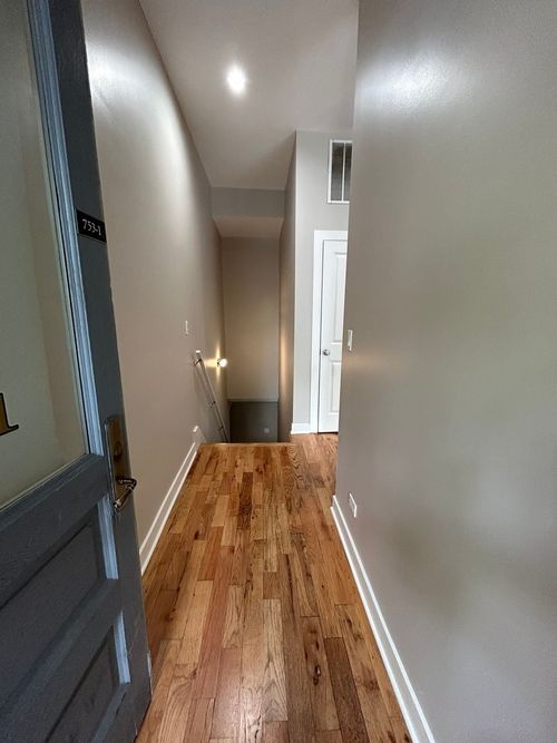 1-753 W Buckingham Pl, Chicago, IL, 60657-2410 | Card Image