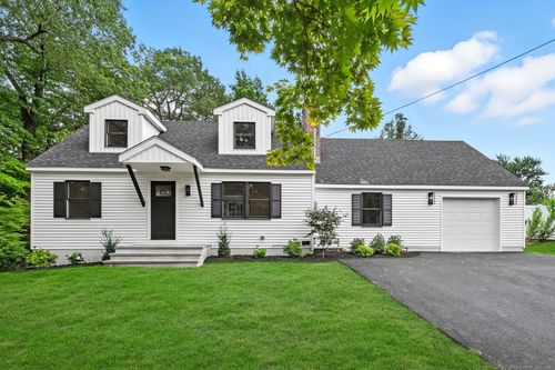 11 Budd Dr, Bethel, CT, 06801-1104 | Card Image