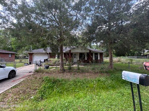 1013 N Thompson St, Starke, FL, 32091-2211 | Card Image