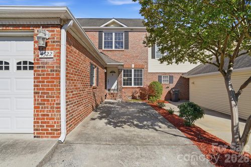 4322 Laurel Hill Ln, Charlotte, NC, 28217-3577 | Card Image