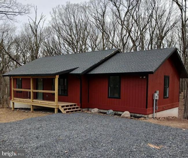 598 Honey Locust Ln, House other with 3 bedrooms, 2 bathrooms and null parking in GREAT CACAPON WV | Image 8