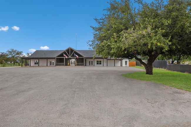4 - 15603 E State Highway 29, Home with 1 bedrooms, 1 bathrooms and 100 parking in Buchanan Dam TX | Image 14