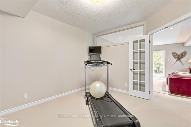 15 Westwind Dr, House attached with 4 bedrooms, 2 bathrooms and 2 parking in Collingwood ON | Image 39