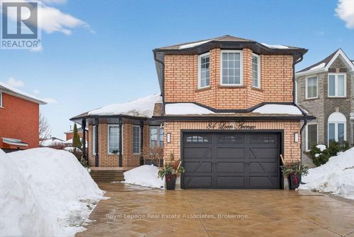 84 Loon Ave, Barrie, ON, L4N8V9 | Card Image
