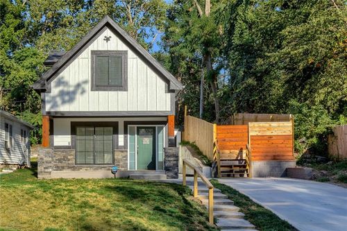 111 S 16th St, Kansas City, KS, 66102-5701 | Card Image