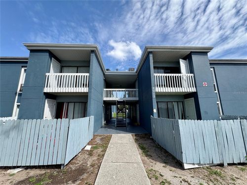 e-2017 5th St W, Bradenton, FL, 34205-8379 | Card Image