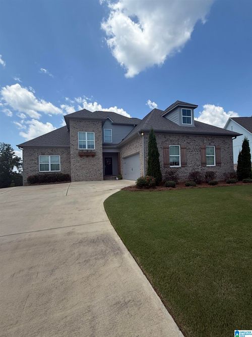 1069 Camellia Ridge Dr, PELHAM, AL, 35124-1673 | Card Image