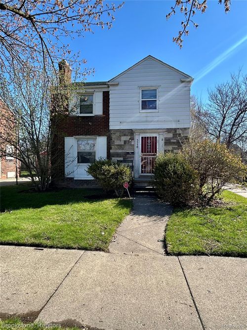 5556 Cadieux Rd, Detroit, MI, 48224-2113 | Card Image