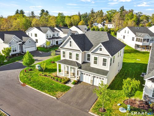19-19 Enclave Cir, Newtown, CT, 06470-1571 | Card Image