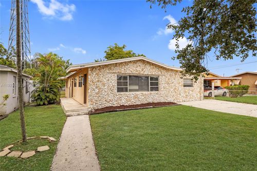 4441 Sw 18th St, West Park, FL, 33023-3301 | Card Image