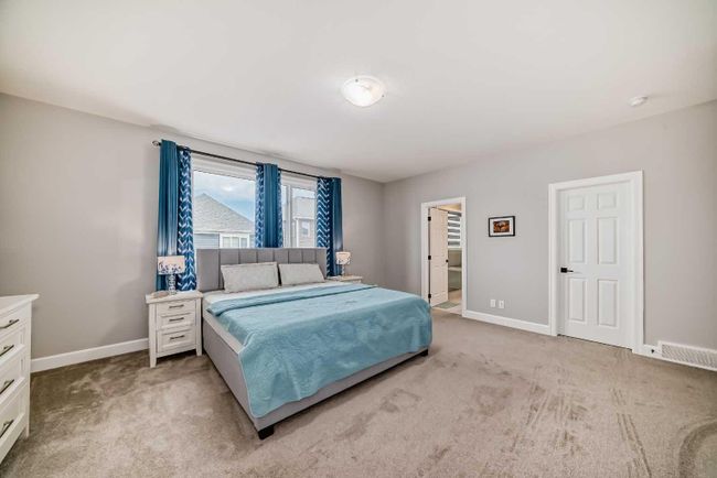 153 Carrington Close Nw, Home with 4 bedrooms, 3 bathrooms and 4 parking in Calgary AB | Image 17