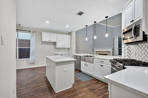 26 Ebony Oaks Pl, The Woodlands, TX, 77382-1426 | Card Image