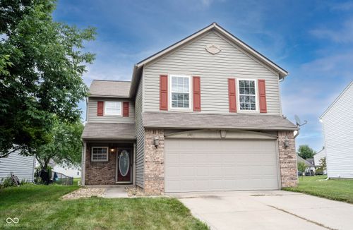 6745 Wimbledon Dr, Zionsville, IN, 46077-9157 | Card Image