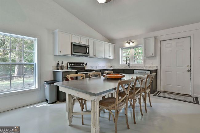 2950 W Ellis Rd, House other with 2 bedrooms, 1 bathrooms and null parking in Griffin GA | Image 5
