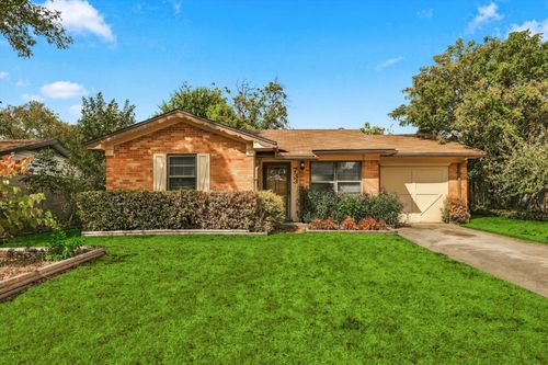 733 Red Mill Ln, Mesquite, TX, 75149-3444 | Card Image
