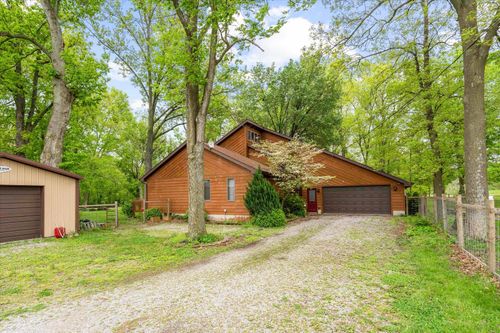 22000 East Rd, Carlyle, IL, 62231-3526 | Card Image