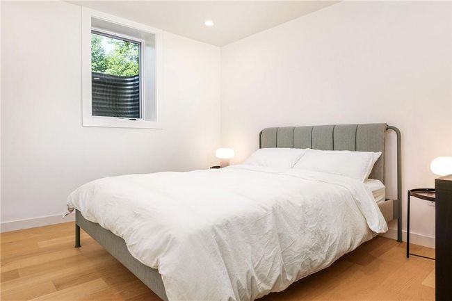 Guest Bedroom | Image 32