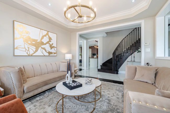 1 Almond St, House other with 5 bedrooms, 6 bathrooms and 4 parking in Brampton ON | Image 6