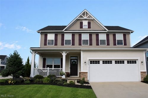 2193 Canterbury Dr, Willoughby, OH, 44094-7186 | Card Image