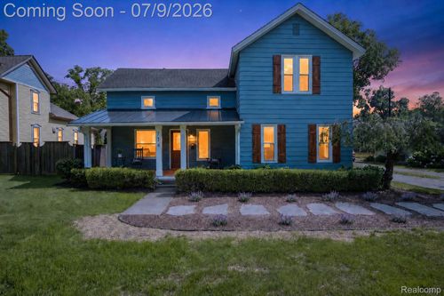 714 Atlantic St, Milford, MI, 48381-2007 | Card Image
