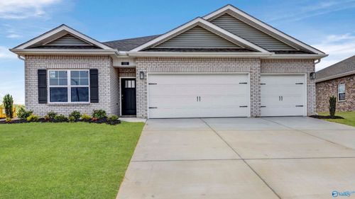 100 Fern Creek Dr, Huntsville, AL, 35810-6484 | Card Image
