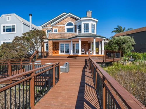 640 Santana Road, Novato, CA, 94945 | Card Image