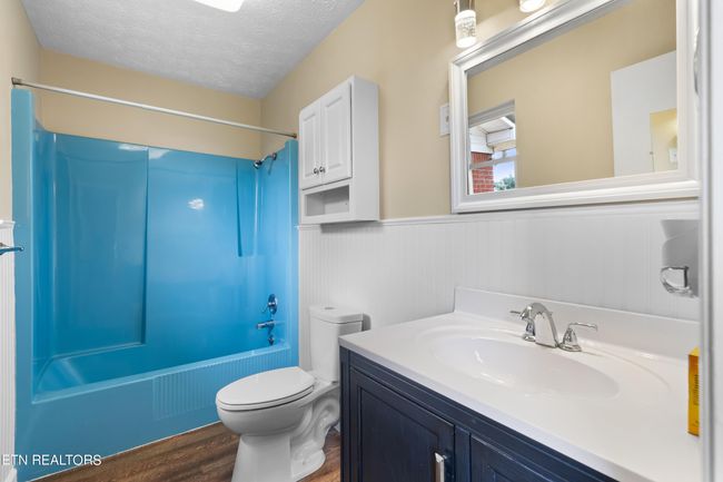 Master Bathroom | Image 15