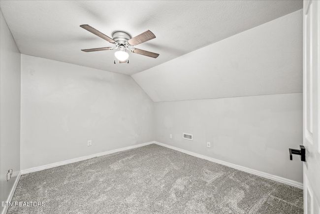 1036 Circle Dr, House other with 3 bedrooms, 2 bathrooms and null parking in Jamestown TN | Image 31