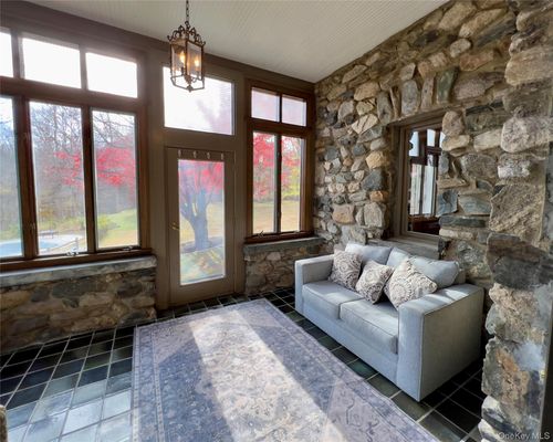 85 Washington Rd, Carmel, NY, 10512-1632 | Card Image