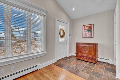 219 Hyman Ave, West Islip, NY, 11795-4102 | Card Image