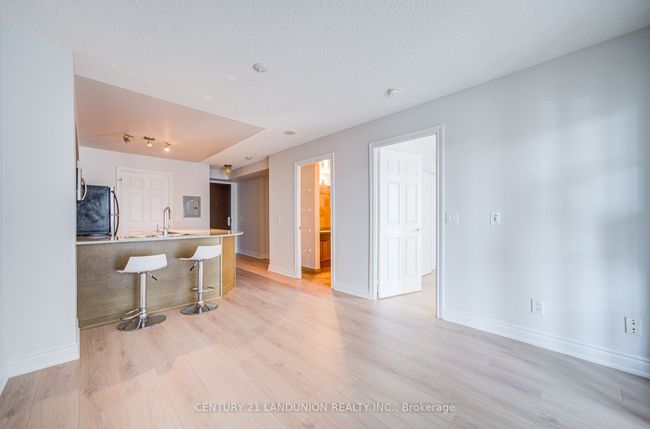 3406 - 763 Bay St, Condo with 2 bedrooms, 1 bathrooms and 1 parking in Toronto ON | Image 13