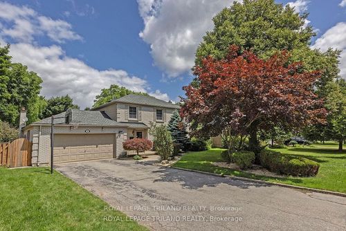 69 Shavian Blvd, London, ON, N6G2P4 | Card Image
