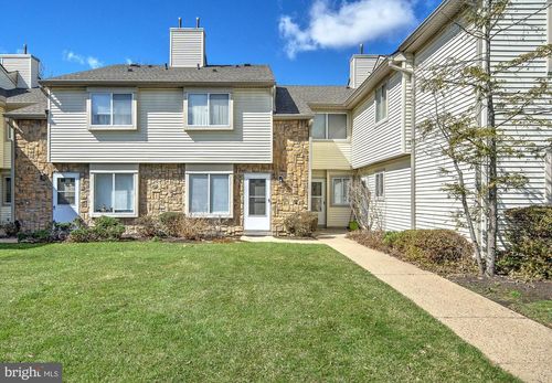 57 Teal Ct, East Windsor, NJ, 08520-2636 | Card Image