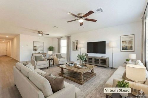 10635 Vinateros Dr, Converse, TX, 78109-1488 | Card Image