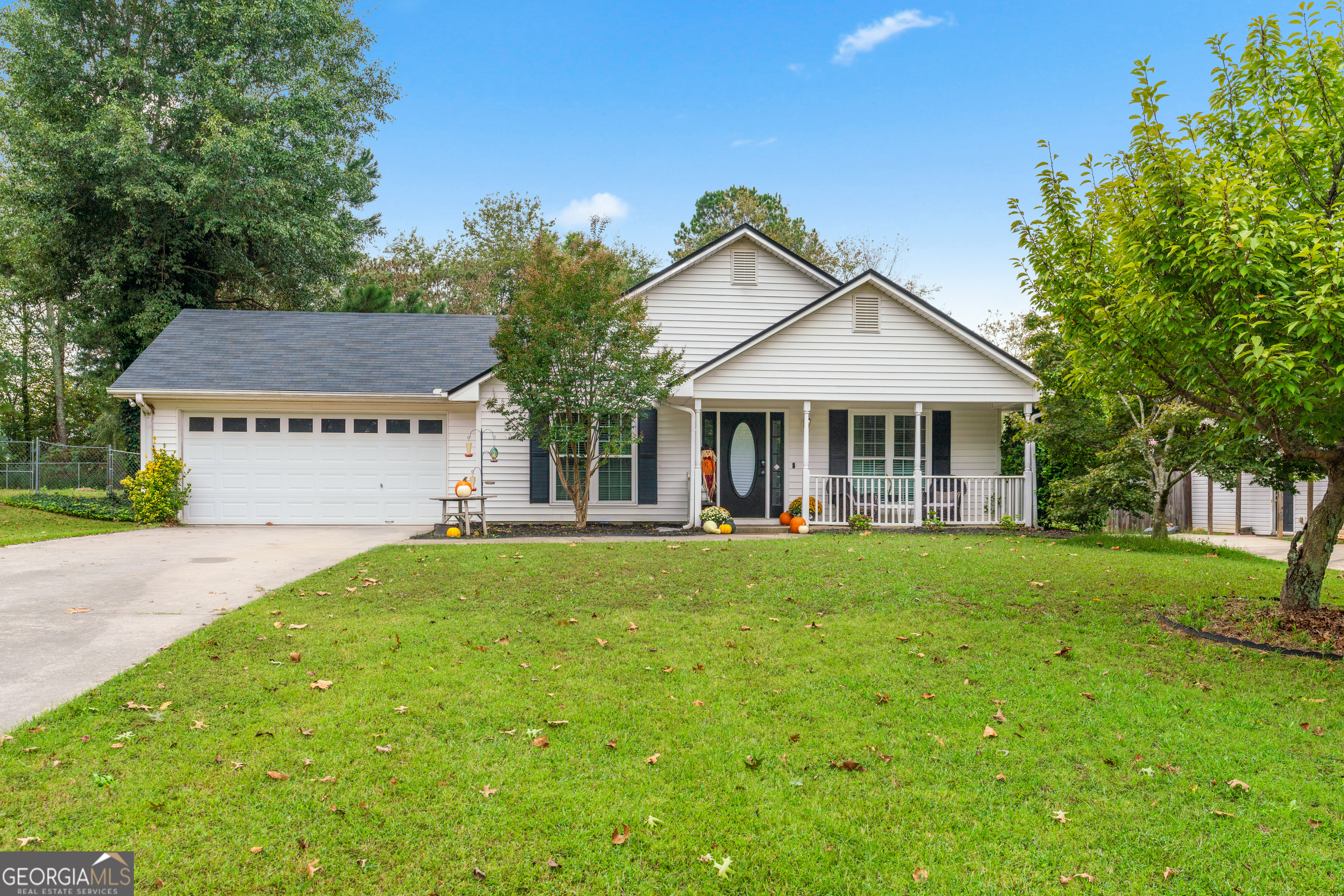 Twin Oaks Ln, Murrayville, GA 30564