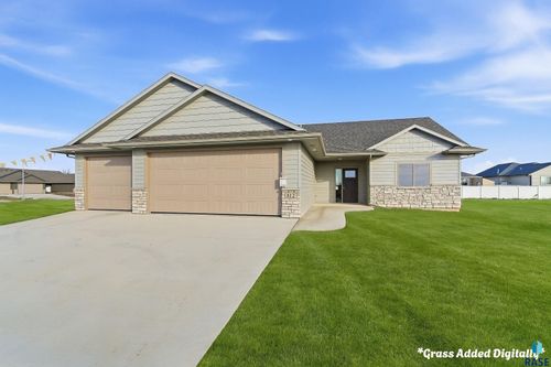 812 Almond Ave Avenue, Harrisburg, SD, 57032 | Card Image