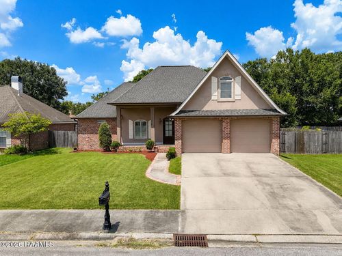 614 Southlake Cir, Youngsville, LA, 70592-5677 | Card Image