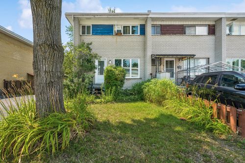964 Rue Corbeil, Laval, QC, H7X1Z4 | Card Image
