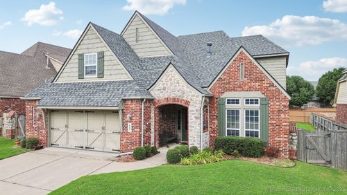 808 S Butternut Ave, Broken Arrow, OK, 74012-8839 | Card Image