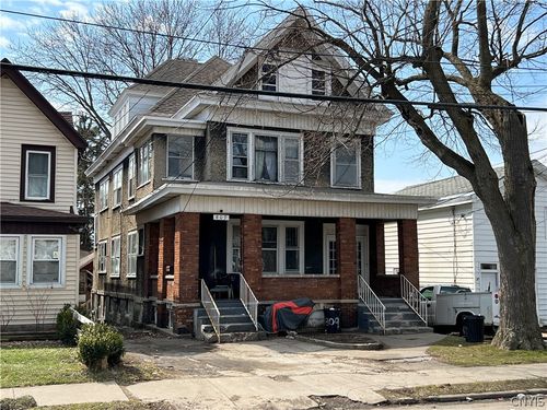 809 1st North St, Syracuse, NY, 13208-2168 | Card Image