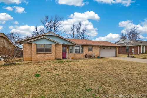 2001 Se Stonehenge Drive, Bartlesville, OK, 74006 | Card Image