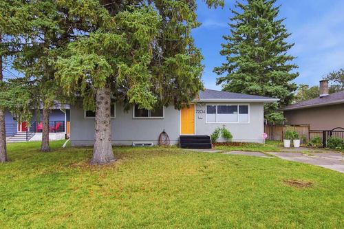 7204 5 St Sw, Calgary, AB, T2V1B1 | Card Image