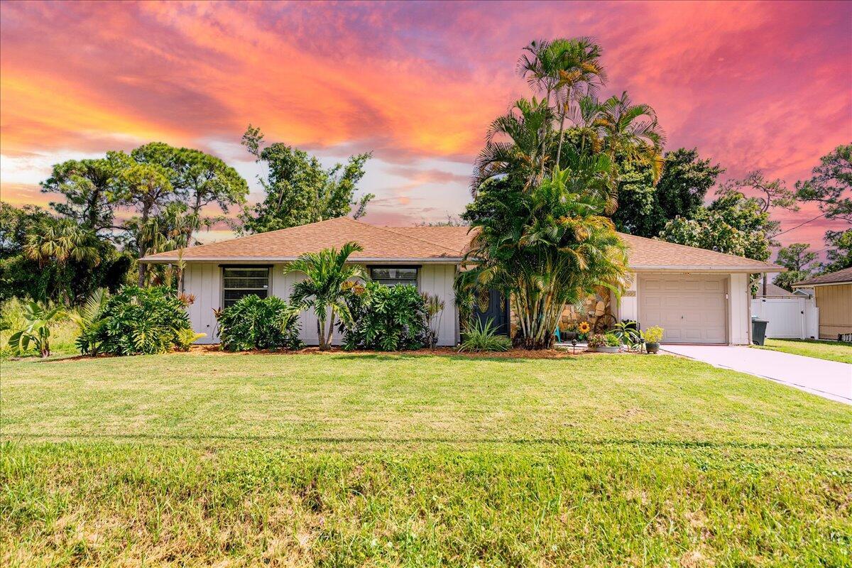 Bamboo Dr, Fort Pierce, FL 34982