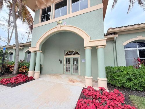 202-330 Crestwood Cir, Royal Palm Beach, FL, 33411-4974 | Card Image