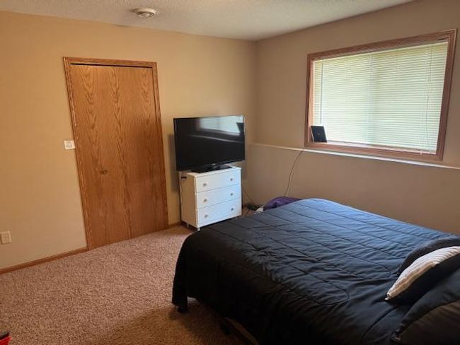 300 21 St Ave Sw, Townhouse with 4 bedrooms, 2 bathrooms and null parking in Cambridge MN | Image 11