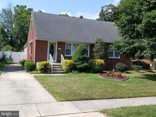 511 Queen St, WOODBURY, NJ, 08096-5715 | Card Image