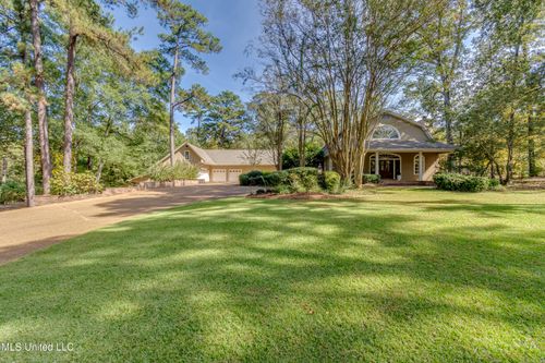 188 Webb Ln, Flowood, MS, 39232-8077 | Card Image