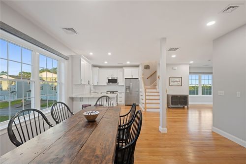 e-1 Old County Village Way, Smithfield, RI, 02917 | Card Image