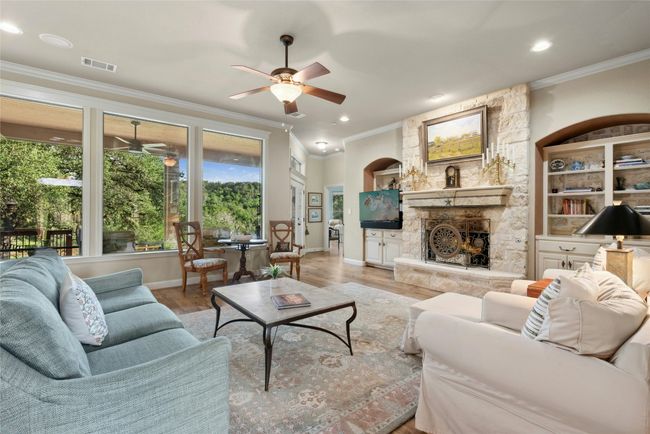 Living Room | Image 6