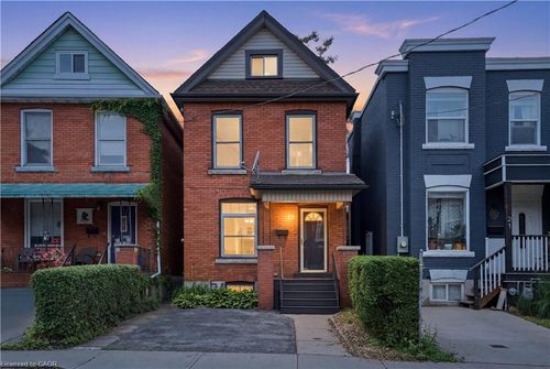 19 Huntley St, Hamilton, ON, L8L5X8 | Card Image